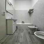 Milanforester Lägenhet *