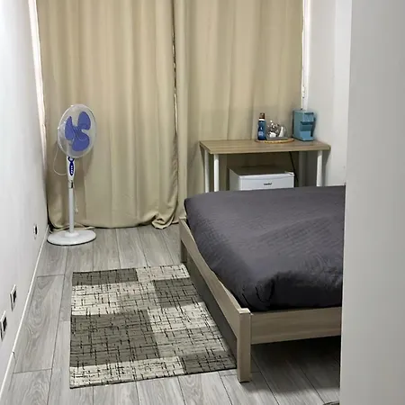 Milanforester * מילאנו