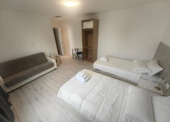 Milanforester Apartament *